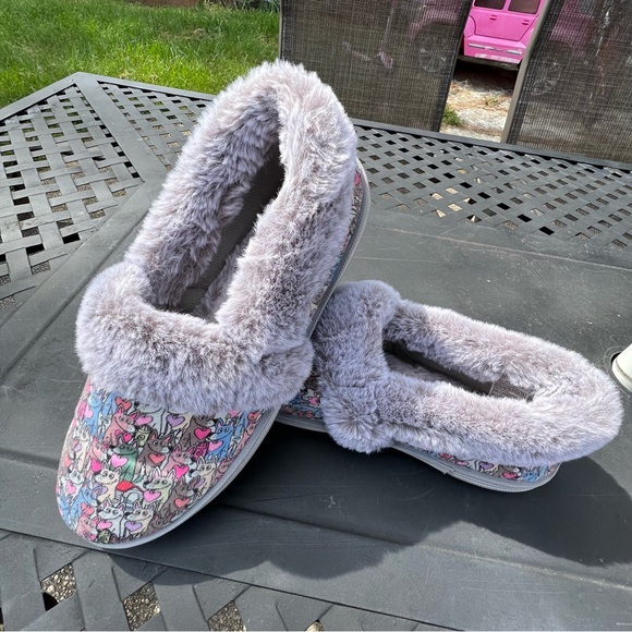 BOBS Bob's Skechers Memory Foam
Slippers - Picture 1 of 7